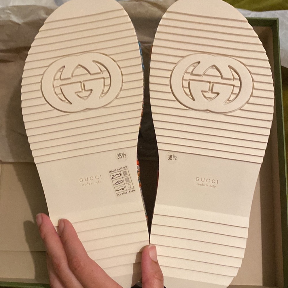 BNIB Psychedelic Mini GG Platform Slides - Picture 3 of 4